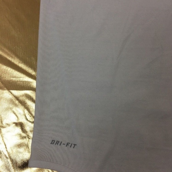 Nike Dri-Fit 2XL Short Sleeves Running Fitness Top - Picture 6 of 8